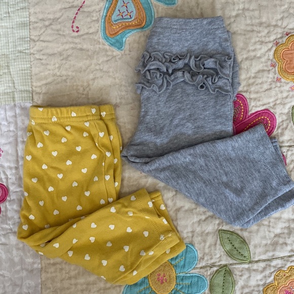 Carter’s 2 pack baby leggings & pants - Picture 2 of 4